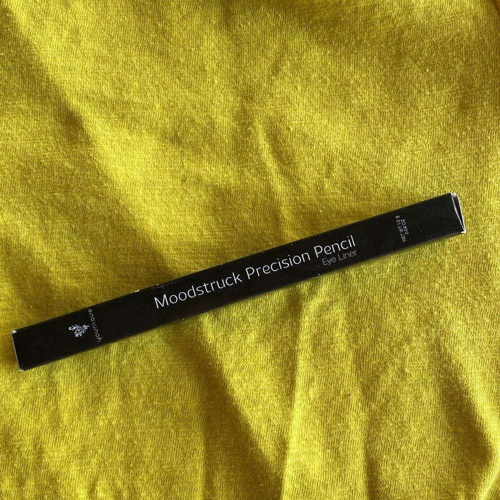 Younique Eyeliner - Precious